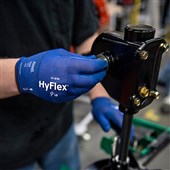 Ansell HyFlex 11-818 Fortix Ultralight Grip Glove with Foam Nitrile Coating - 18g